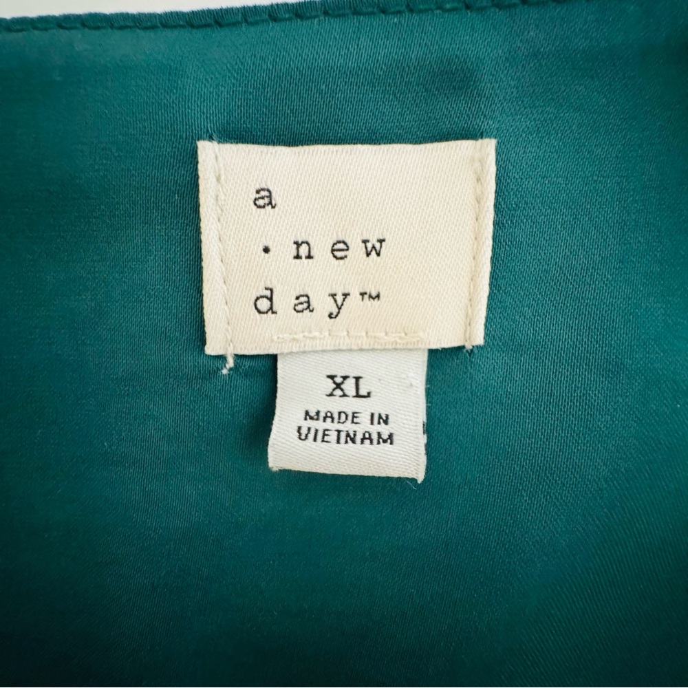 A New Day Emerald Satin Slip Dress XL Bustier Seams Slit Midi - Picture 5 of 15